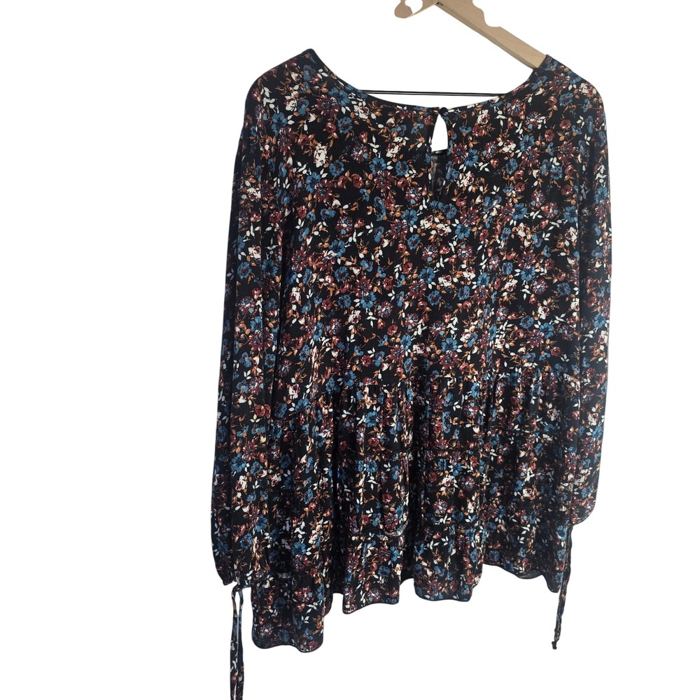 American Eagle Floral Peplum Blouse Womens Medium Black Blue Viscose Boho Top
